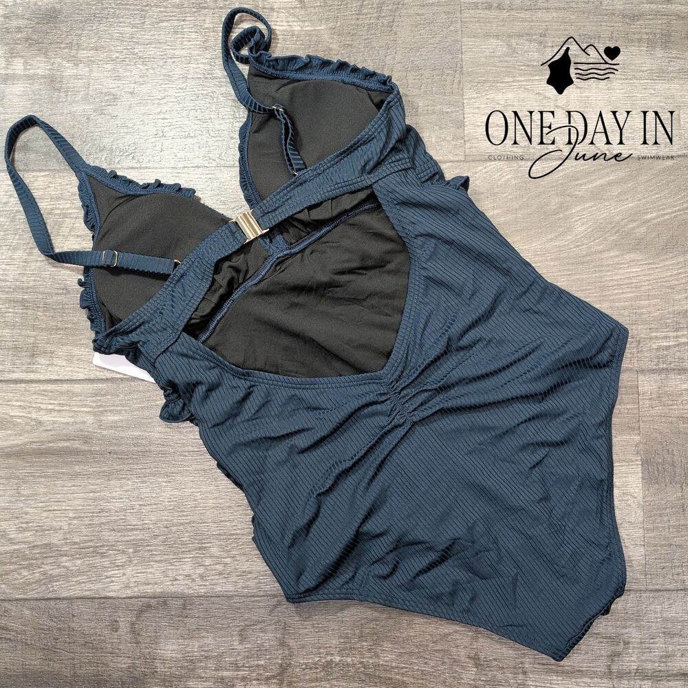 Charmo Ribbed Ruffle One Piece Swimsuit Size L - Picture 7 of 7